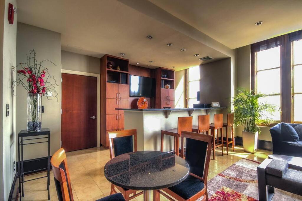 Harbor Apartments Free Indoor Parking Baltimore Exterior foto